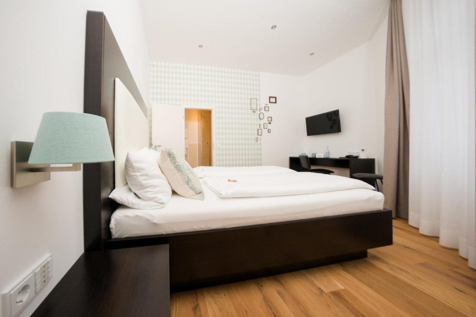 The Heidelberg Exzellenz Hotel — photo 7
